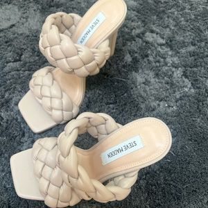 Steve Madden tan color size 7 never worn